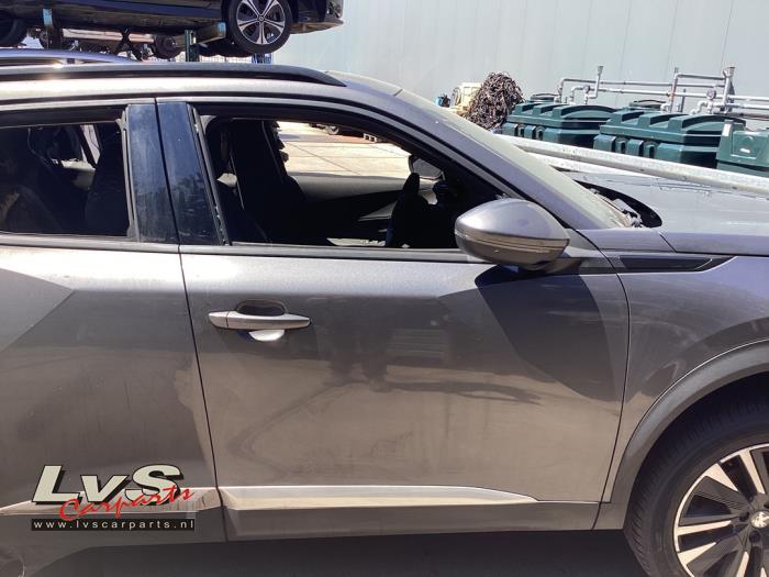 Peugeot 2008 Front door 4-door, right