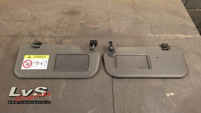 Hyundai I20 Sun visor set