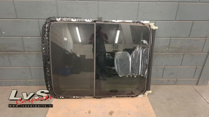 Nissan X-Trail Panoramic roof
