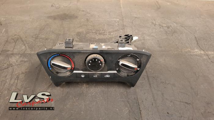 Hyundai I20 Heater control panel