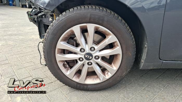 Kia Ceed Set of wheels + tyres