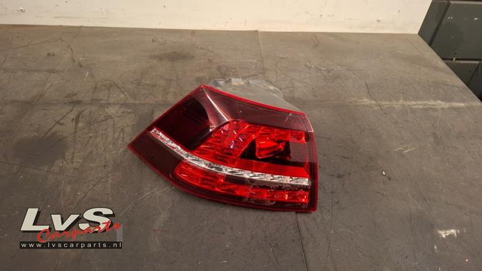 Volkswagen Golf Taillight, left