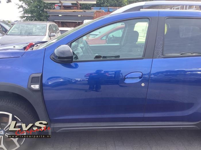 Dacia Duster Portière 4portes avant gauche