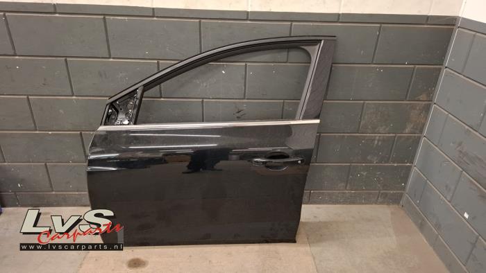 Renault Megane Portière 4portes avant gauche