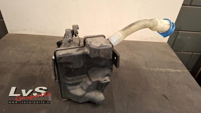 Audi A1 Front windscreen washer reservoir