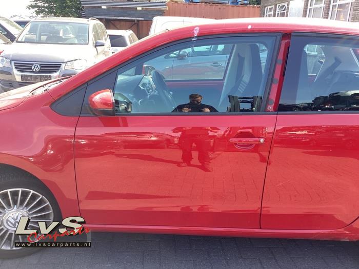Volkswagen UP Portier 4Deurs links-voor