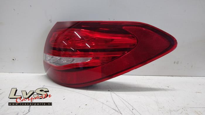 Mercedes C-Klasse Rücklicht rechts