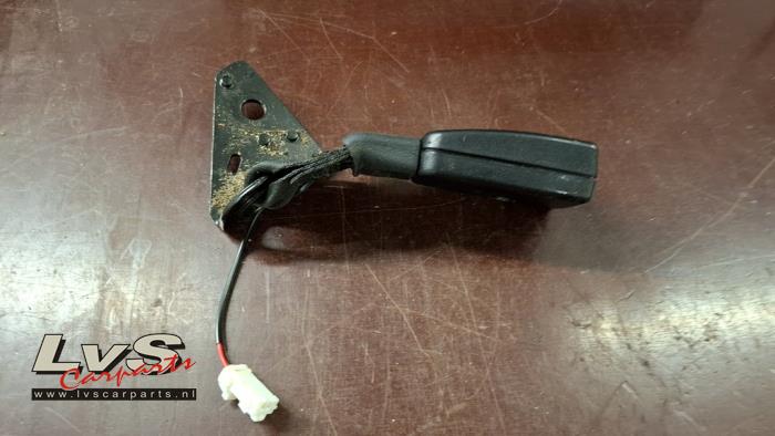 Citroen C4 Cactus Rear seatbelt buckle, left