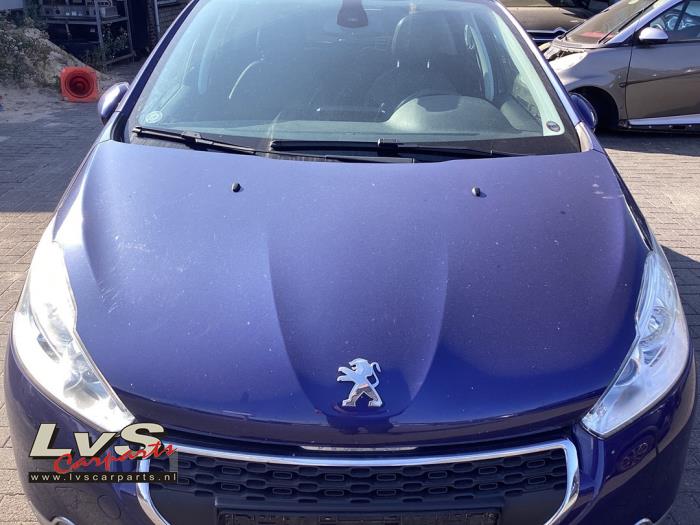 Peugeot 208 Capot