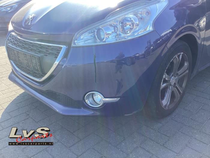 Peugeot 208 Pare-chocs avant