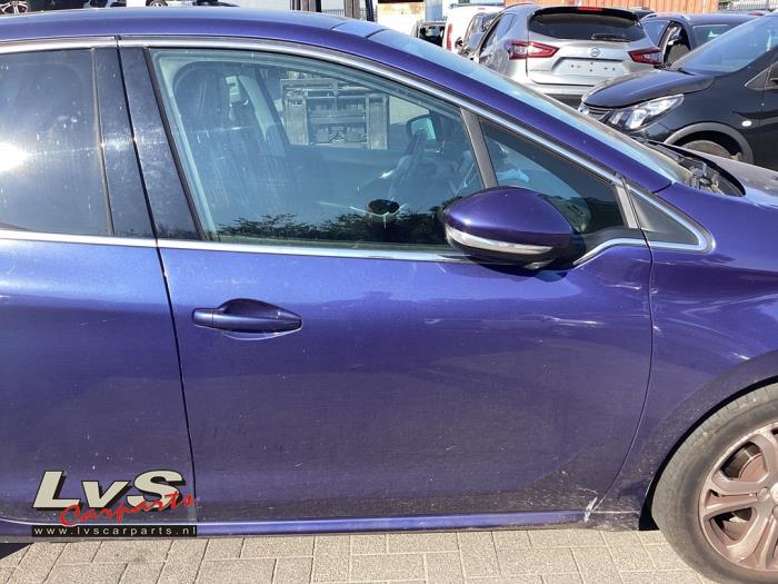 Peugeot 208 Portière 4portes avant droite