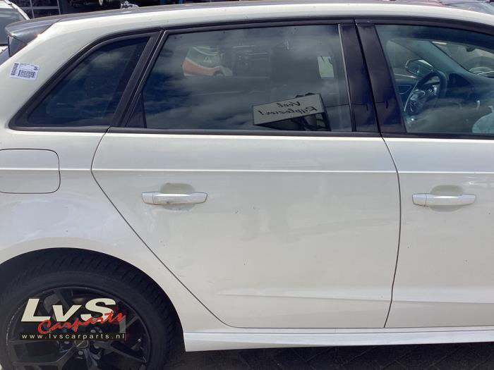 Audi A3 Portier 4Deurs rechts-achter