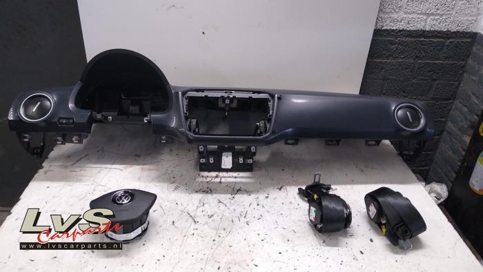 Volkswagen UP Kit airbag + tableau de bord