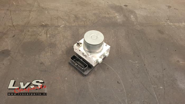 Fiat 500L ABS Pumpe