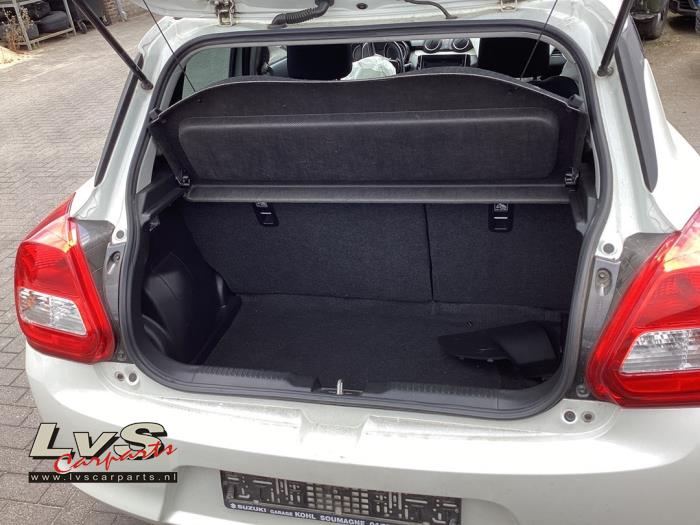 Suzuki Swift Hutablage