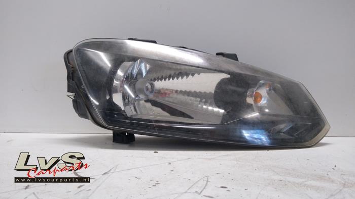 Volkswagen Polo Headlight, right