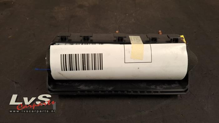 Ford Kuga Airbag genou