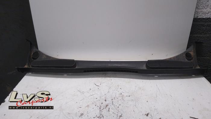 Ford Transit Connect Cowl top grille