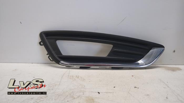 Ford Focus Plaque de protection feu antibrouillard droit