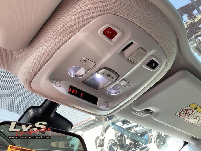Peugeot 308 Eclairage intérieur avant