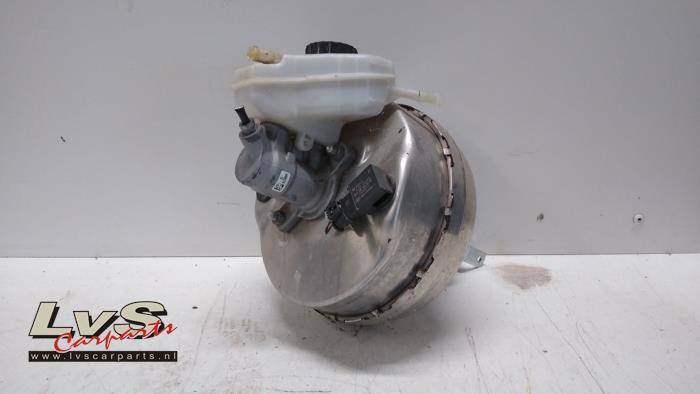 Mercedes C-Klasse Brake servo