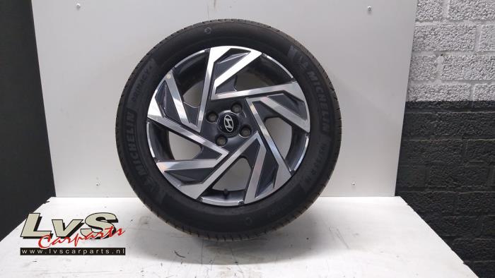 Hyundai I20 Wheel + tyre