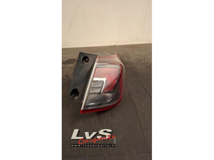 Opel Crossland X Taillight, right