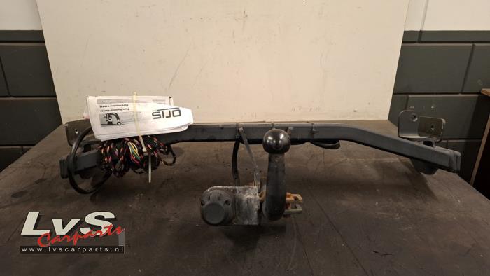 Opel Crossland X Towbar