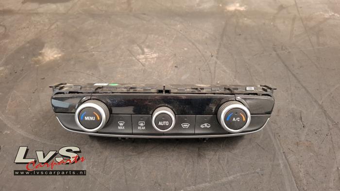 Opel Crossland X Air conditioning control panel