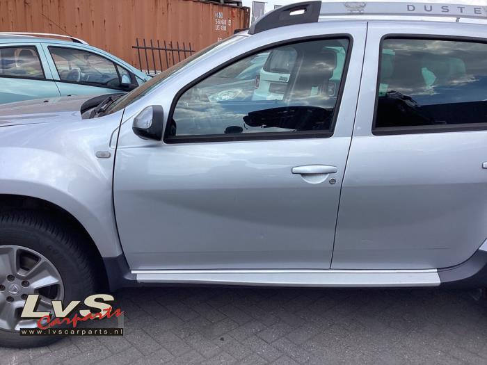 Dacia Duster Portier 4Deurs links-voor