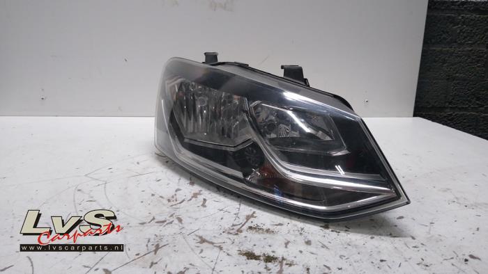 Volkswagen Polo Headlight, right