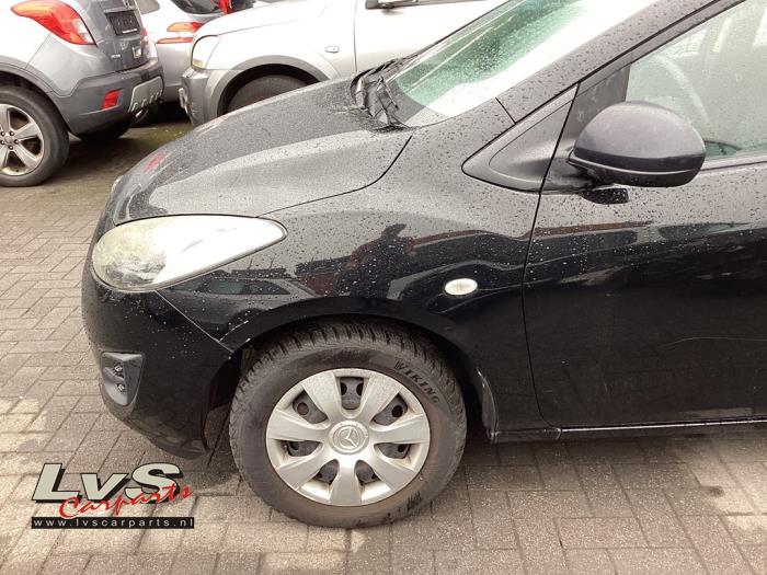 Mazda 2 Front wing, left
