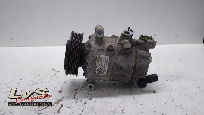 Volkswagen Polo Air conditioning pump