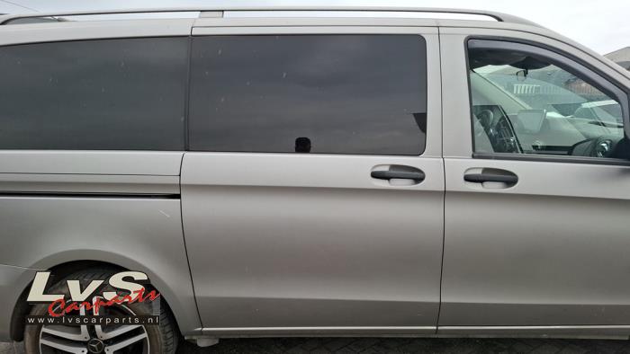 Mercedes Vito Porte coulissante droite