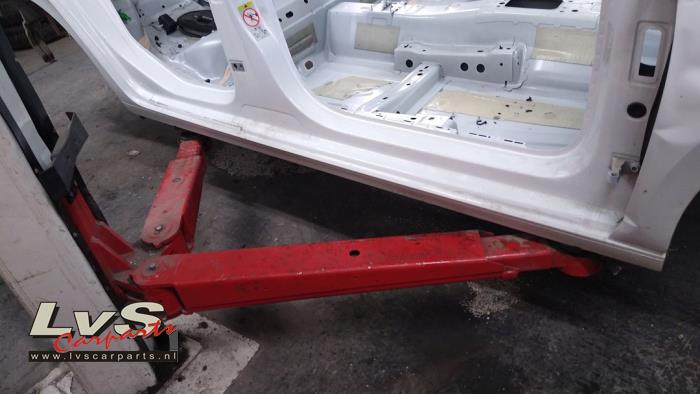 Volkswagen Polo Seuil droit