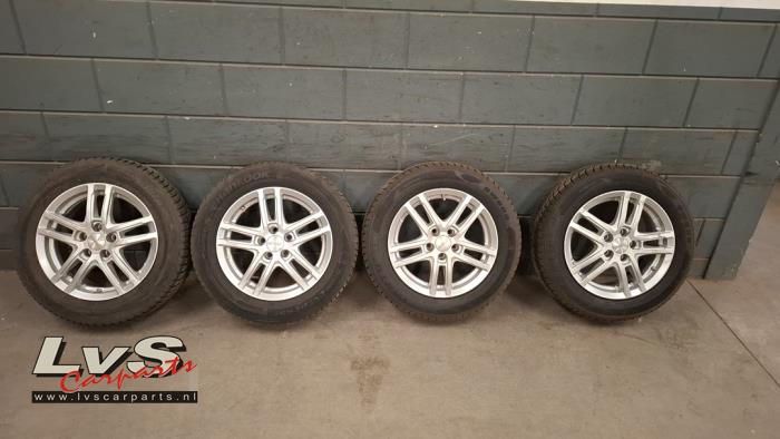 Seat Ibiza Felgen Set + Winterreifen