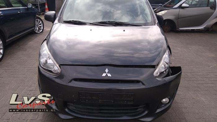 Mitsubishi Space Star Motorhaube