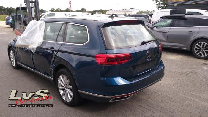 Volkswagen Passat Pare-chocs arrière
