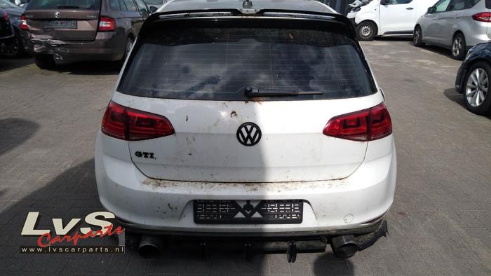 Volkswagen Golf Pare-chocs arrière