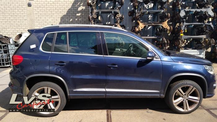 Volkswagen Tiguan Portier 4Deurs rechts-achter