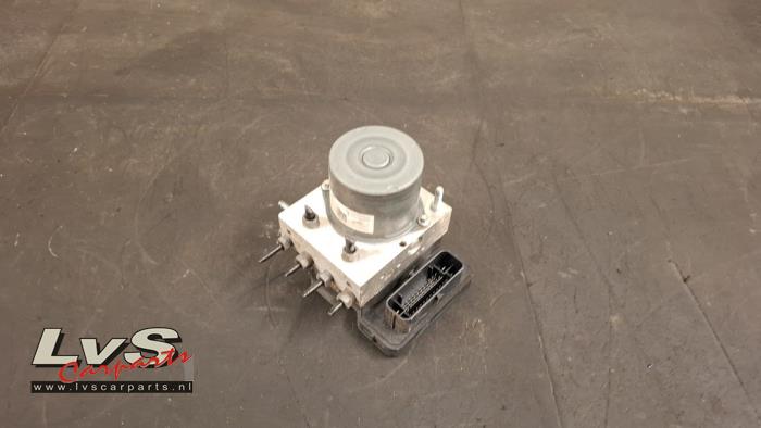 Opel Vivaro ABS pump