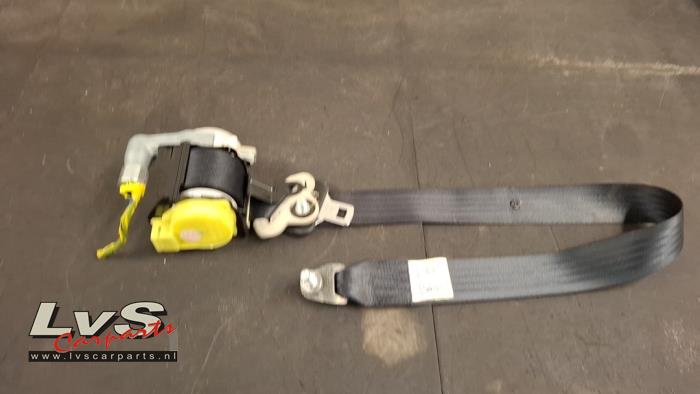 Mazda 3 Seatbelt tensioner, right
