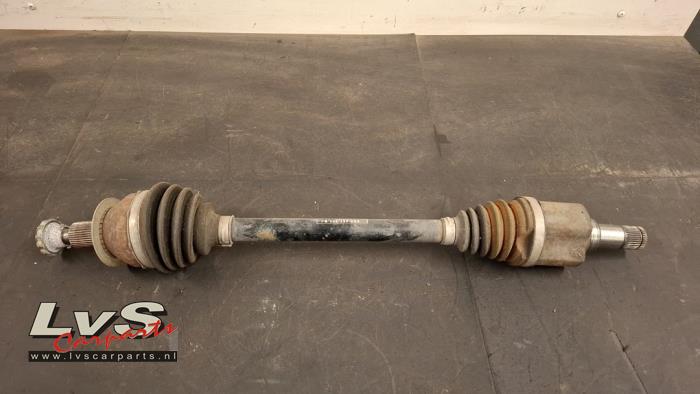 Volkswagen Polo Arbre de transmission avant gauche