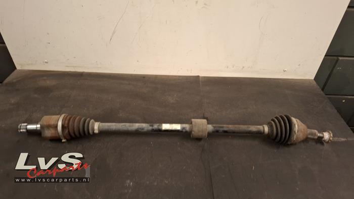 Volkswagen Polo Arbre de transmission avant droit