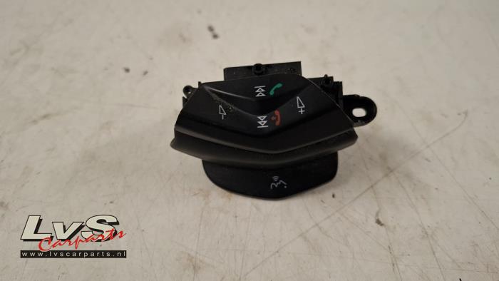 Ford Transit Custom Steering wheel mounted radio control