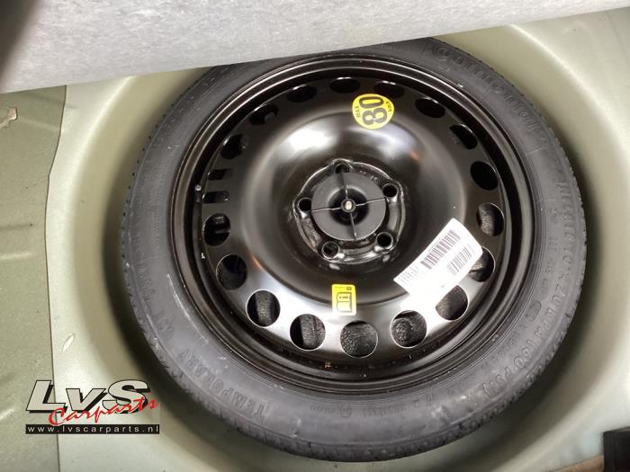 Opel Meriva Jackkit + spare wheel
