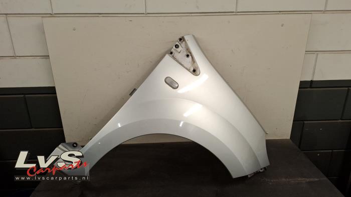 Renault Twingo Front wing, right
