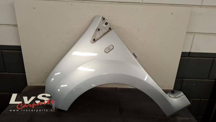 Renault Twingo Front wing, left