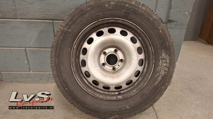Opel Vivaro Velg + Band
