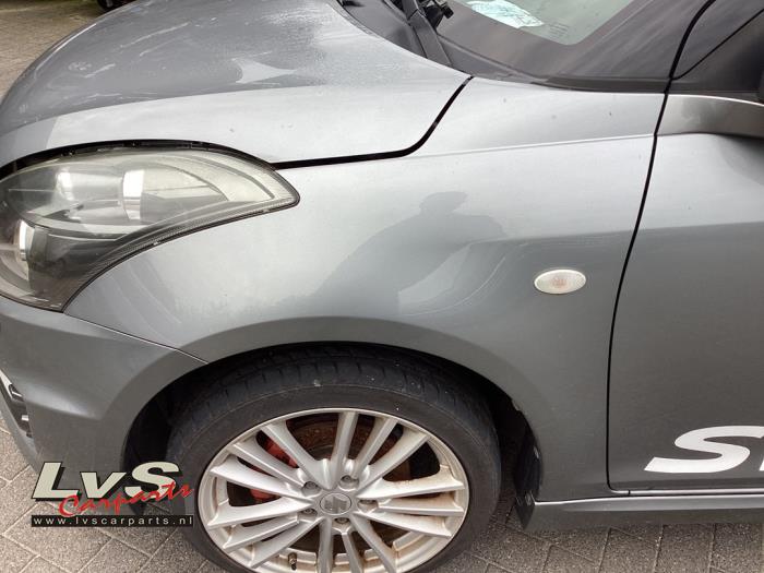 Suzuki Swift Scherm links-voor